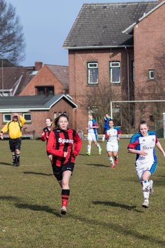 Bild 332 - wBJ SG Weststeinburg/Beidenfleth - SV Henstedt Ulzburg : Ergebnis: 0:4